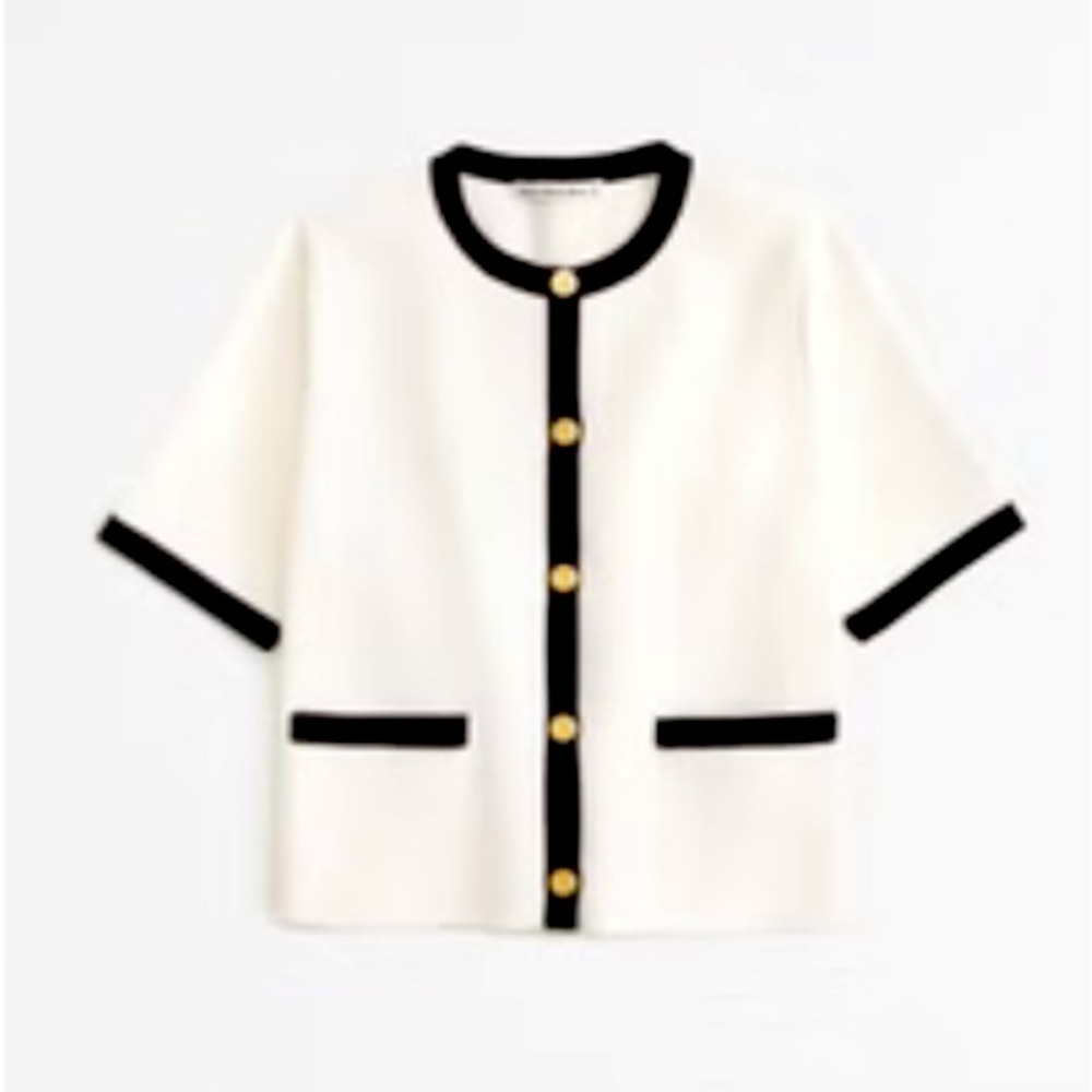 NEW W/TAGS: Abercrombie & Fitch LuxeLoft Short-Sleeve Cardigan, size M.